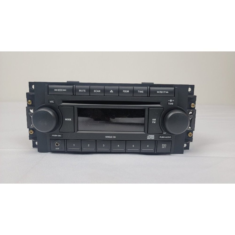 05 06 07 Chrysler CD Player Radio REF OEM LKQ-part # P05064173AG. Tested